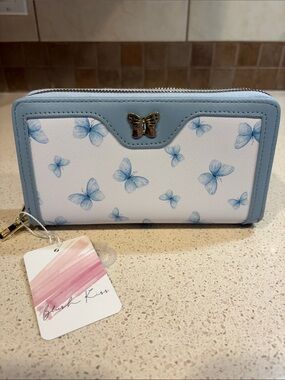 Blush Kiss NWT Vegan Leather Blue Butterfly Zip Double Zip Wallet